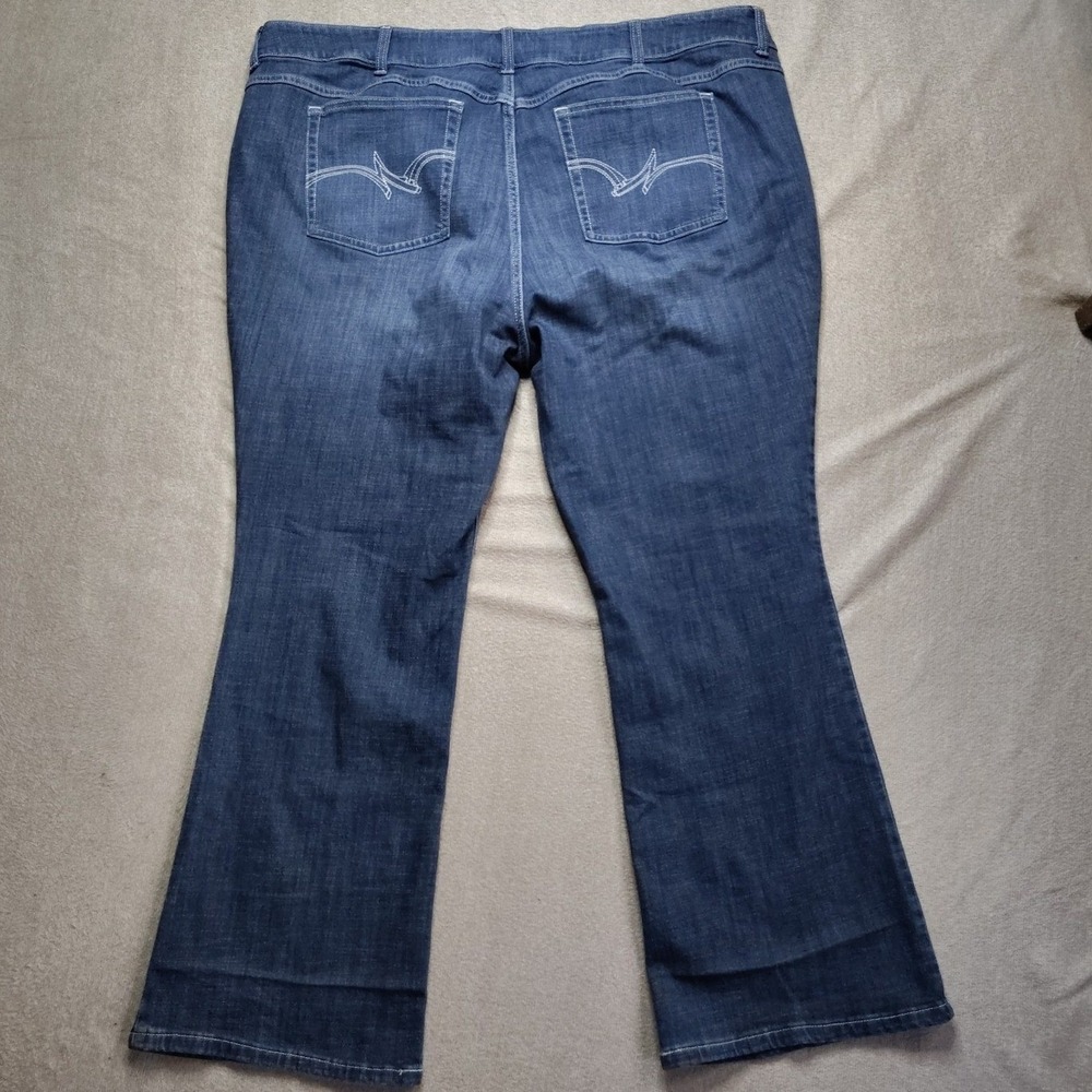 Wrangler Essential Boot Cut Jeans Womens 26Wx30 Dark Wash Blue Stretch Denim - Picture 5 of 7